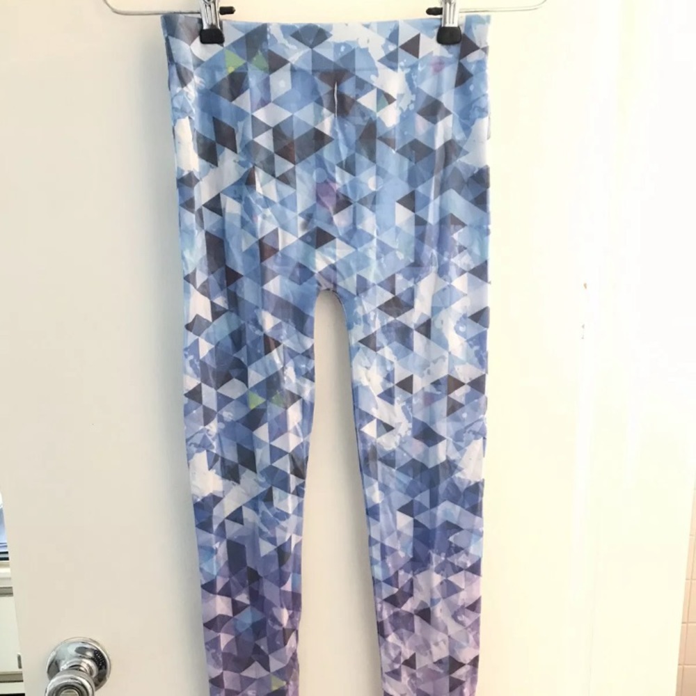 DELIA’S Galaxy Leggings S